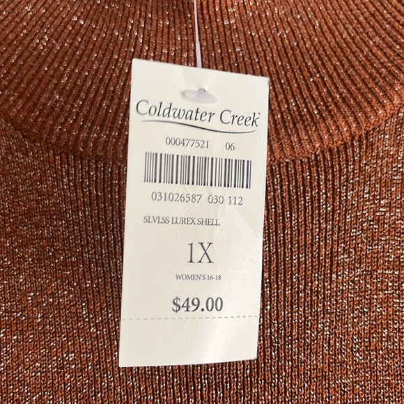 Sleeveless Turtleneck (metallic) - Picture 3 of 4